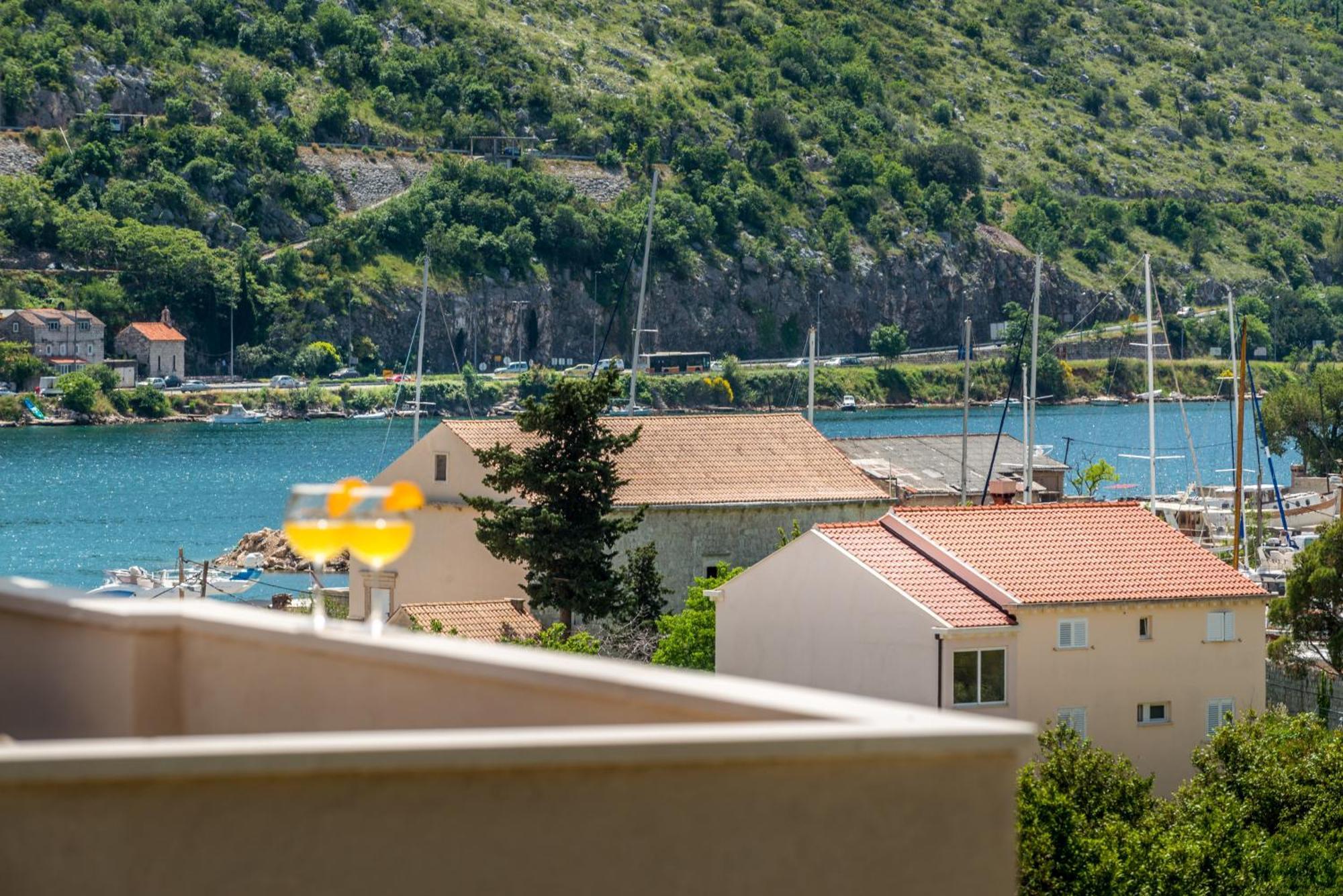 Apartments Du Lux Mokošica Esterno foto